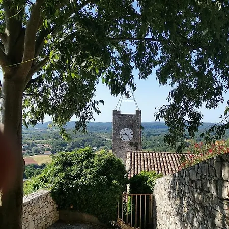 Climatisee Avec Vue Panoramique Et Piscine Sans Vis A Vis. * Vezenobres