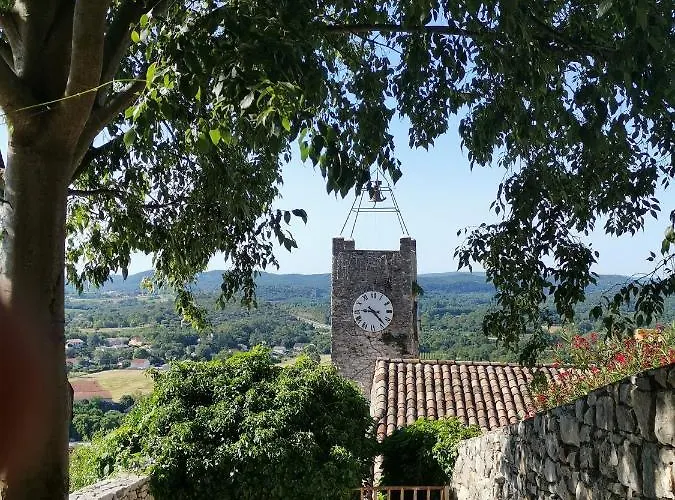 Climatisée Avec Vue Panoramique Et Piscine Sans Vis à Vis. * Vezenobres
