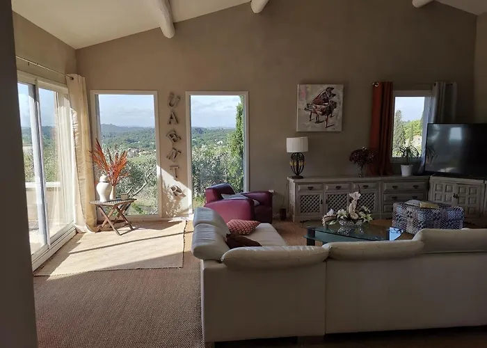Villa Climatisée Avec Vue Panoramique Et Piscine Sans Vis à Vis. *